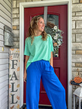 Load image into Gallery viewer, Signature Basic Tee - TwoTwentyTwo Market