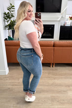 Load image into Gallery viewer, Laura Mid Rise Cuffed Skinny Capri Jeans
