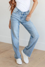 Load image into Gallery viewer, Mildred High Rise V Front Waistband Straight Jeans
